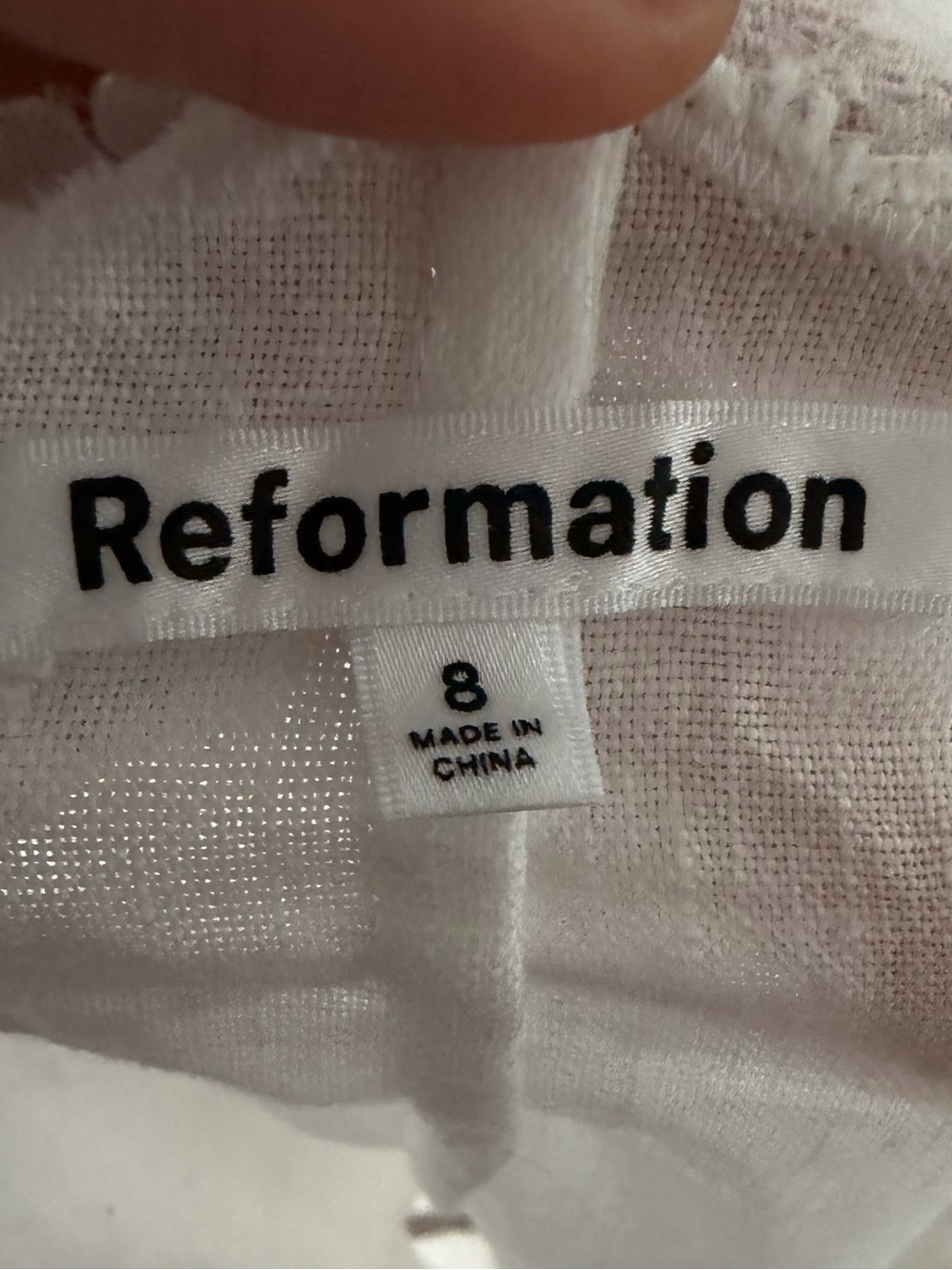 Reformation Anabella Linen Lace-Trim Blouse โ White - Picture 3 of 7